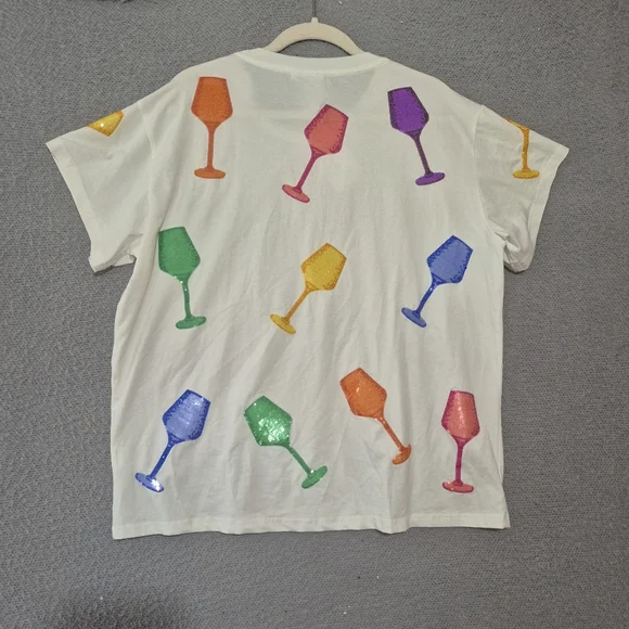 NWT Queen of Sparkles Women's White Short Sleeve Multi Wine Glass Tee Sequins L - Picture 6 of 8